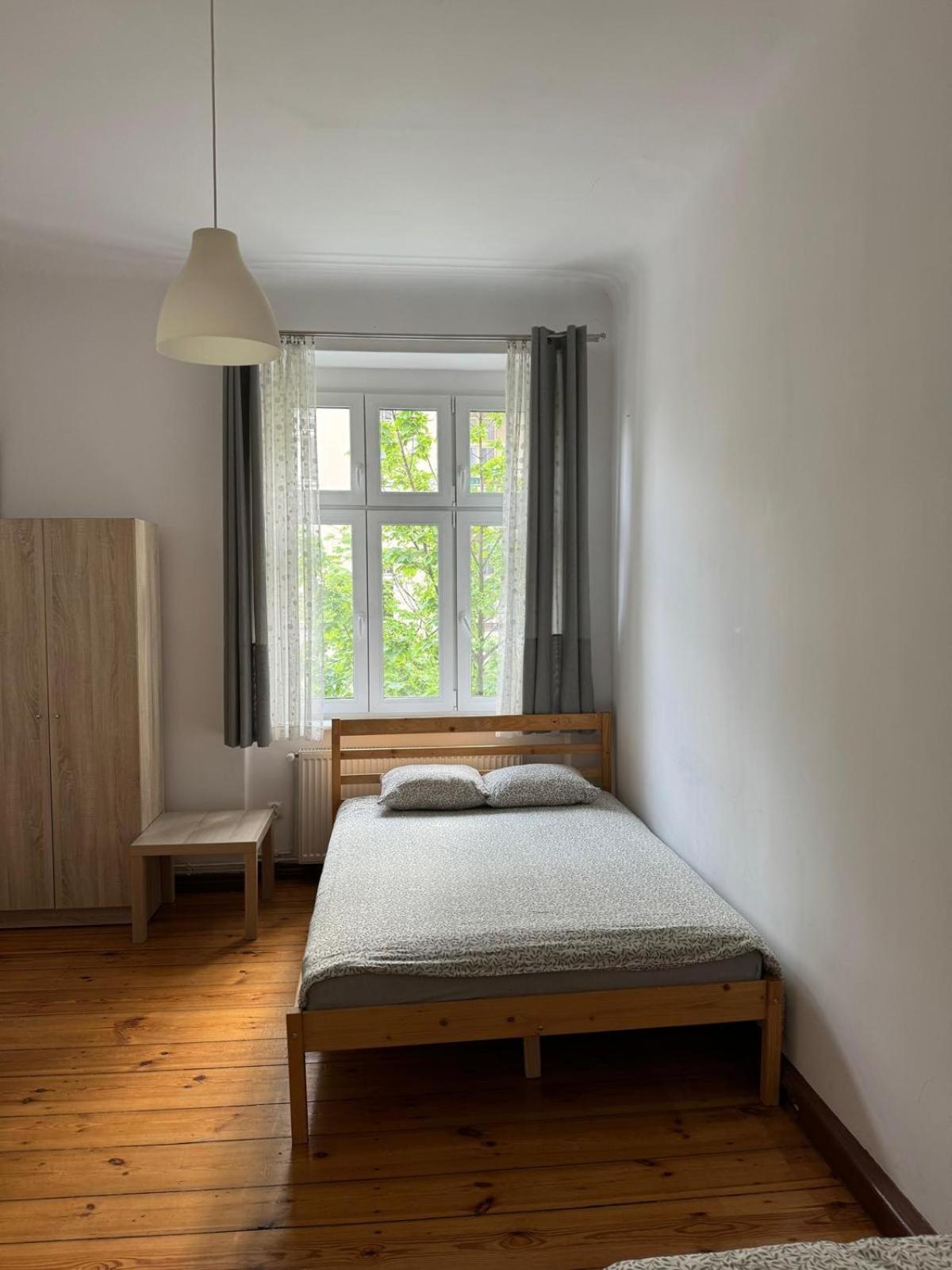 Lilia House Hostel Poznan Exterior photo