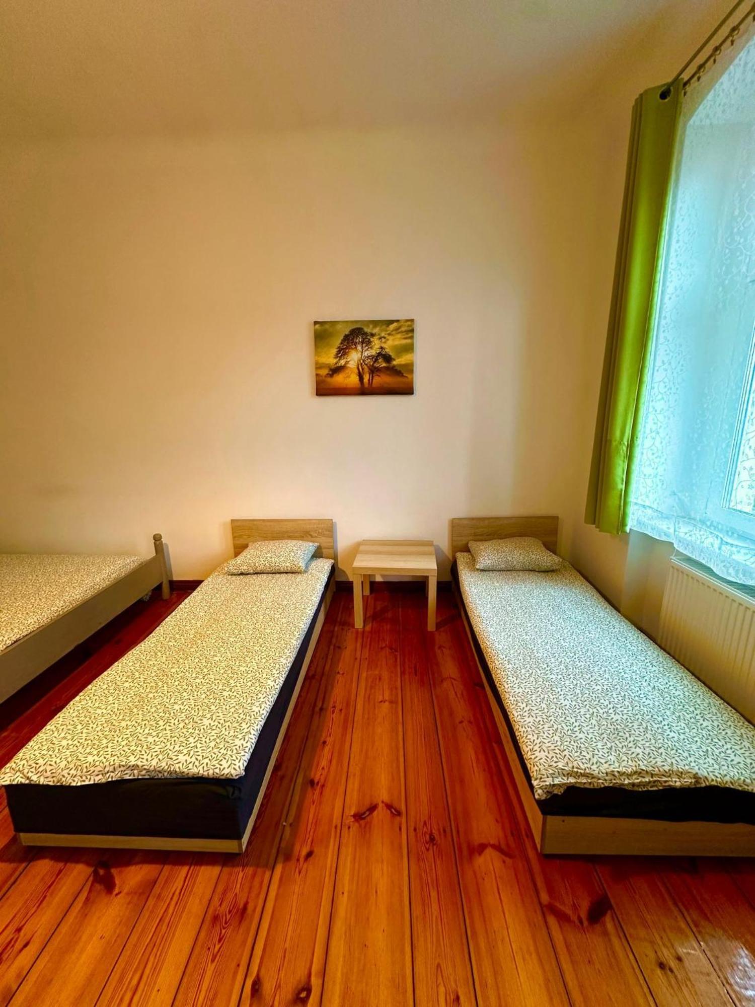 Lilia House Hostel Poznan Exterior photo