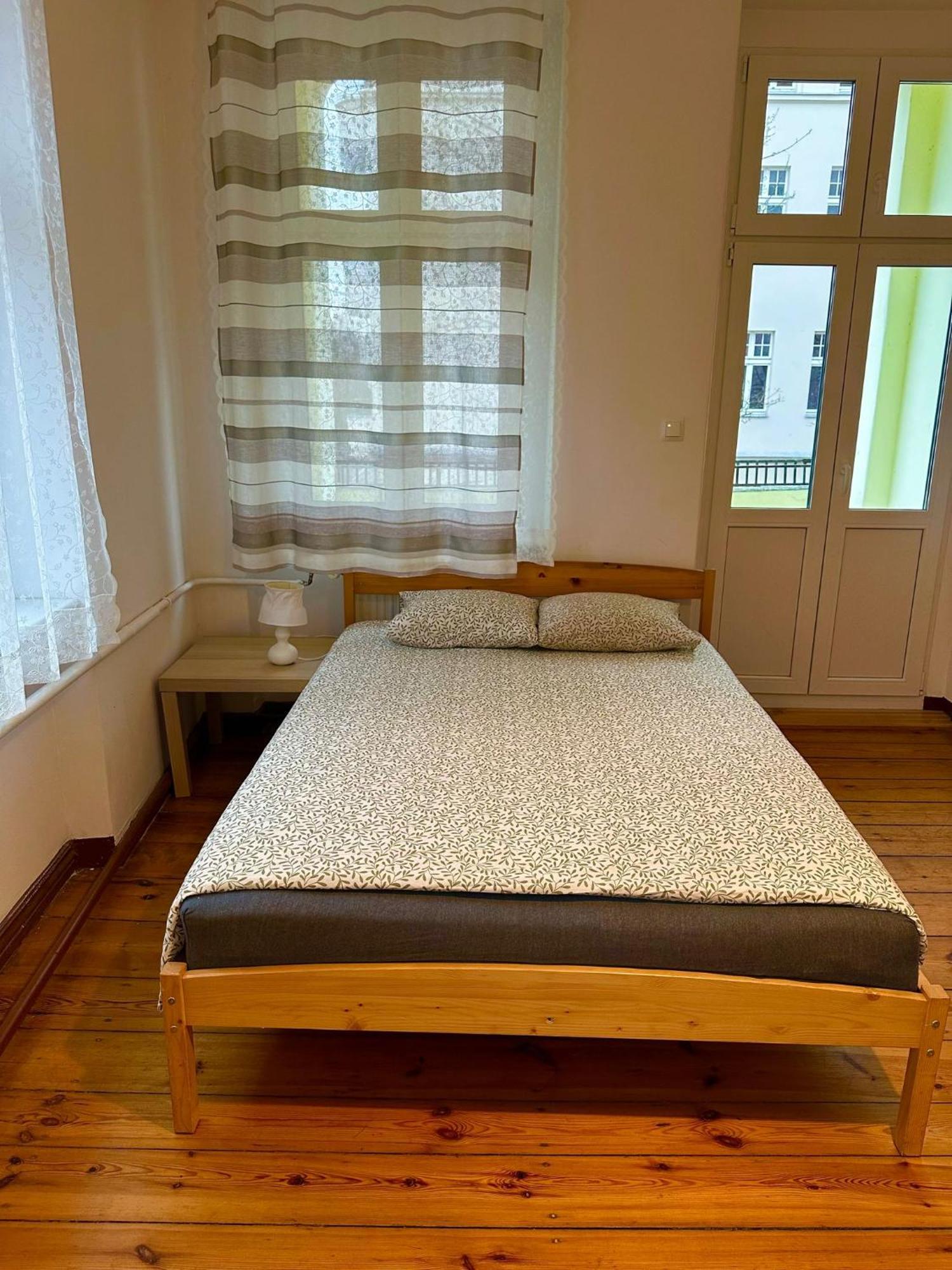 Lilia House Hostel Poznan Exterior photo